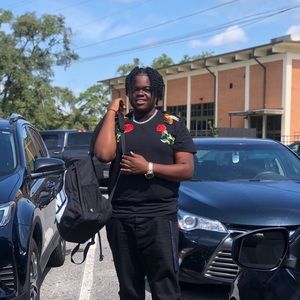 Meet your Posher, Earron